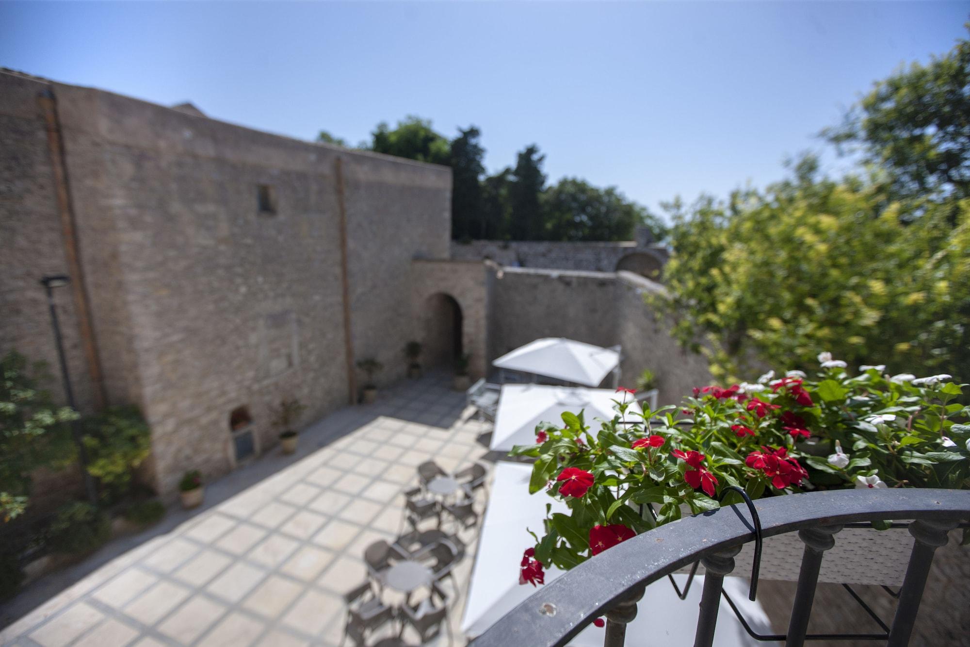 Il Carmine Dimora Storica Hotel Ериче Екстериор снимка